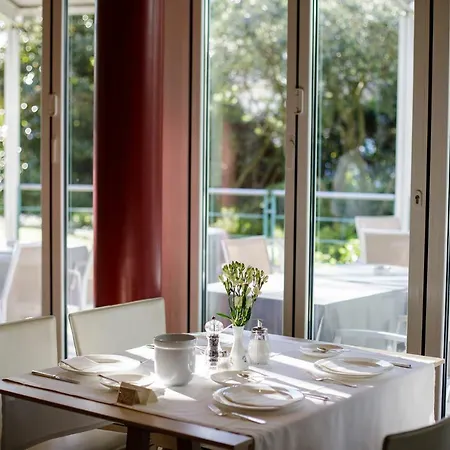 Savoy Hotel 5*