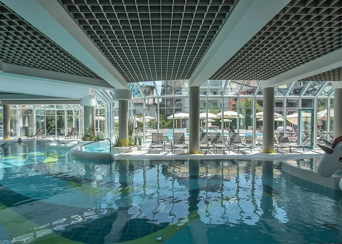 Отель Savoy Градо